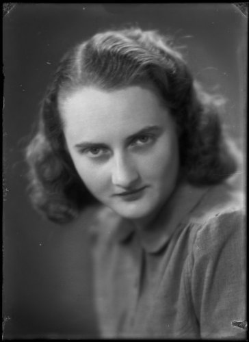 Agnes Johanna Eugnia Helsloot 1920 (1946) II