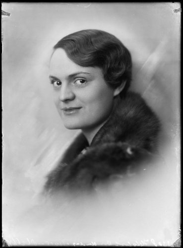 Klik voor foto in apart venster berendina_evelina_maria_helsloot_1904__1927_.jpg