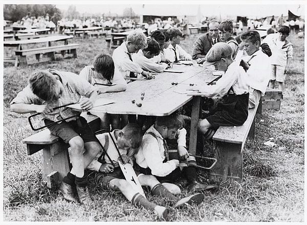 boerderij_de_hooge_boomen_amstelveenseweg_vakantieschool_1929.jpg