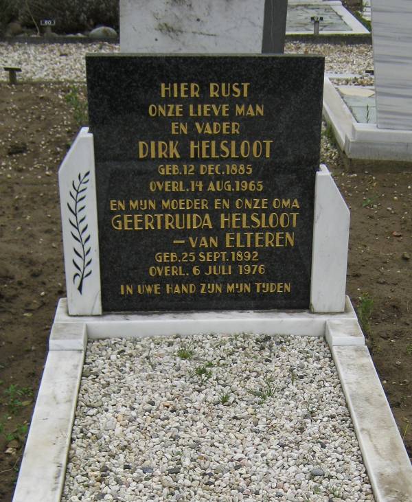 Dirk Helsloot 1885 grafsteen