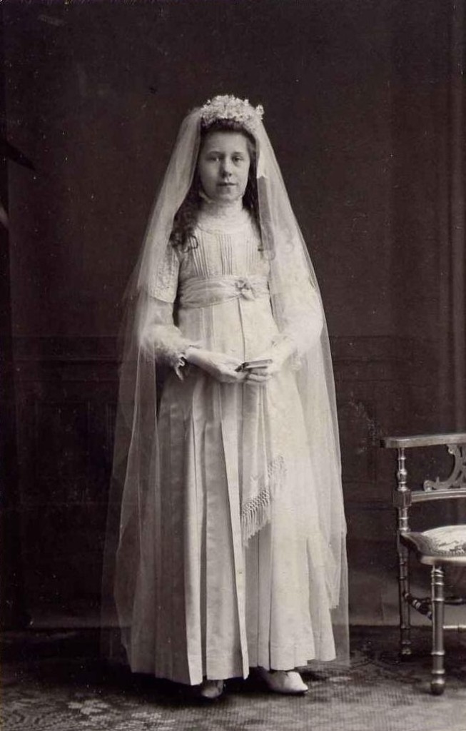 Elisabeth Johanna Maria Helsloot 1899 heilige communie