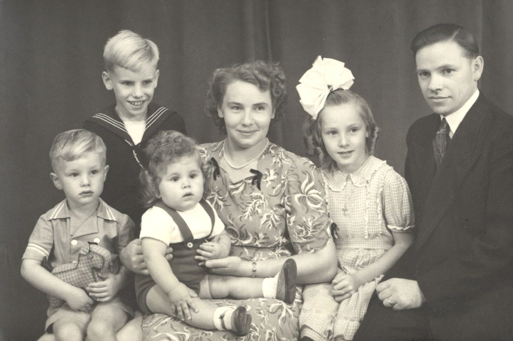 Franciscus Josephus Maria Helsloot 1911 gezinsfoto (ca1950)