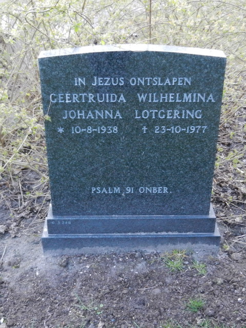Geertruida Wilhelmina Johanna Lotgering 1938 grafsteen