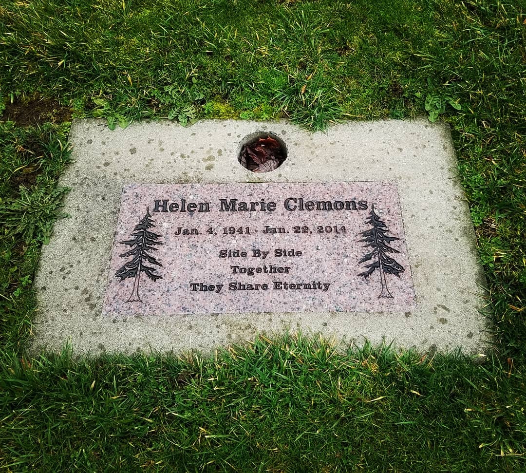 Helen Marie Clemons grafsteen