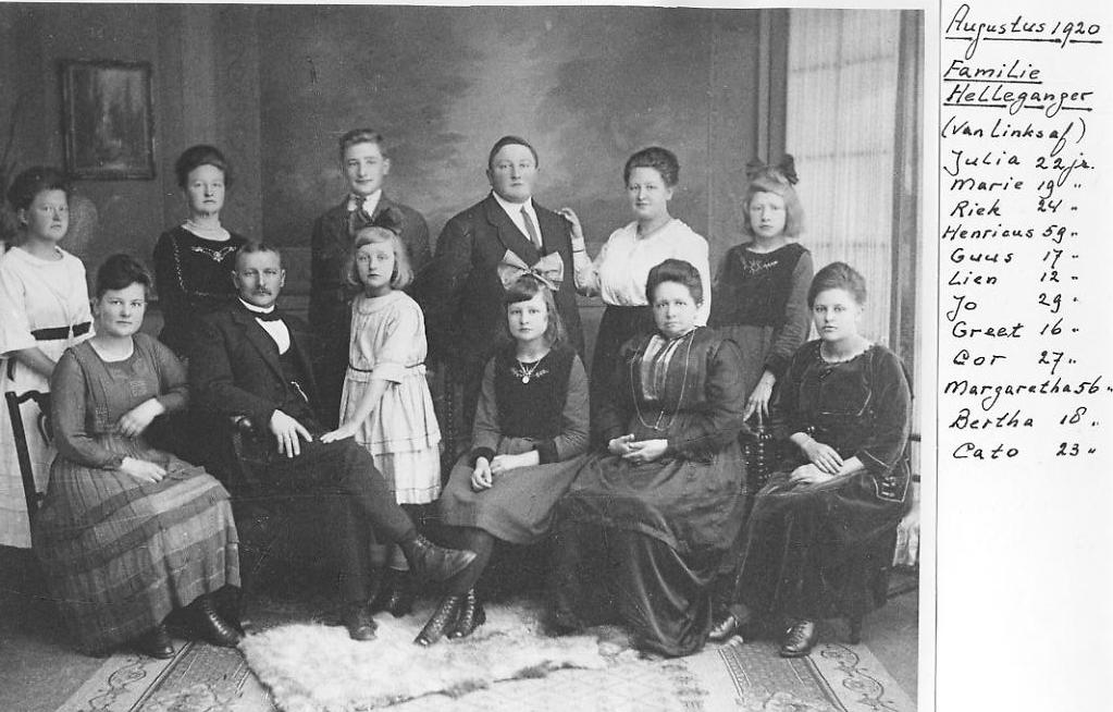 Henricus Johannes Josefus Helleganger 1860 familiefoto (augustus 1920)