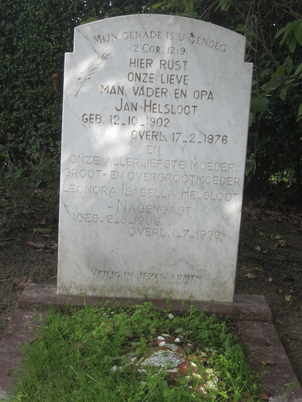 Jan Helsloot 1902 grafsteen