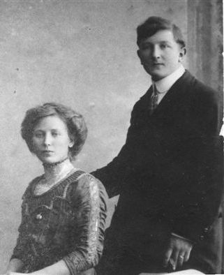 Joannes Gerardus Maria Helleganger 1891 en Elisabeth van Wijngaarden verlovingsfoto