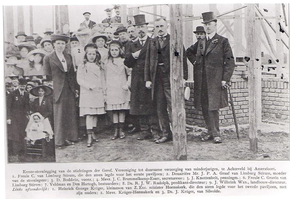 Johannes Wilbrink Eerste Steenlegging van het meisjespaviljoen De Glind in 1913
