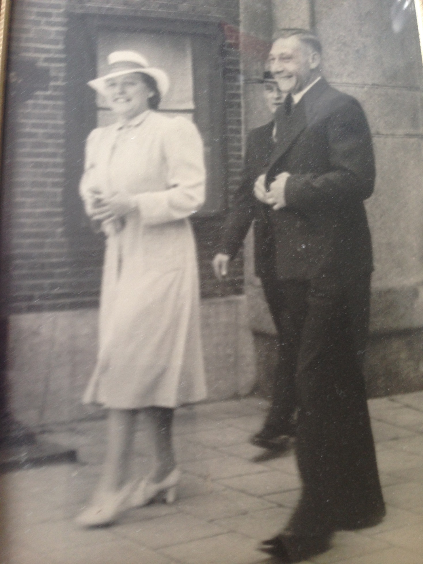 Klik voor foto in apart venster lodewijk_helsloot_1911_trouwfoto__14_juni_1940_.jpg