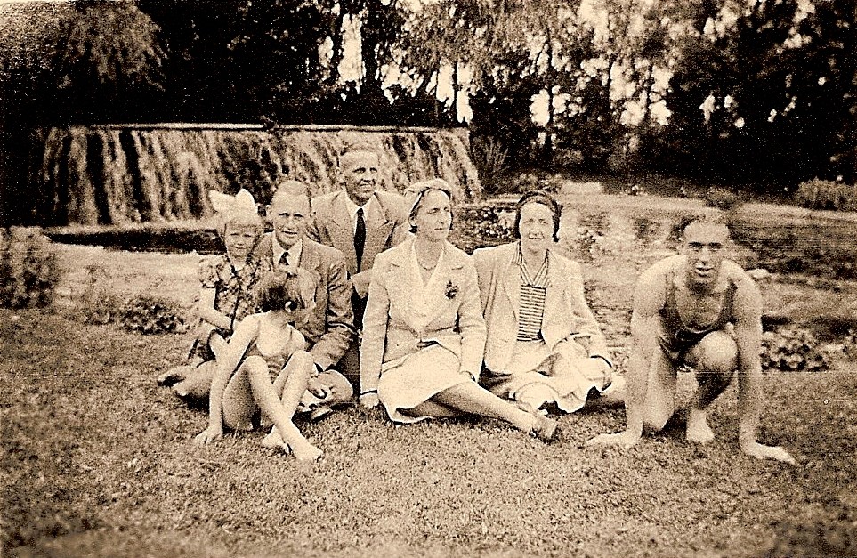 Rutger Rudolf van Oosten 1908 Nicolaas Veenman Maria van der Torre 1907 Johanna Maria van der Torre 1908 Nicolaas Willem Veenman Rudolfina Reni en Willy Jennigje v Oos