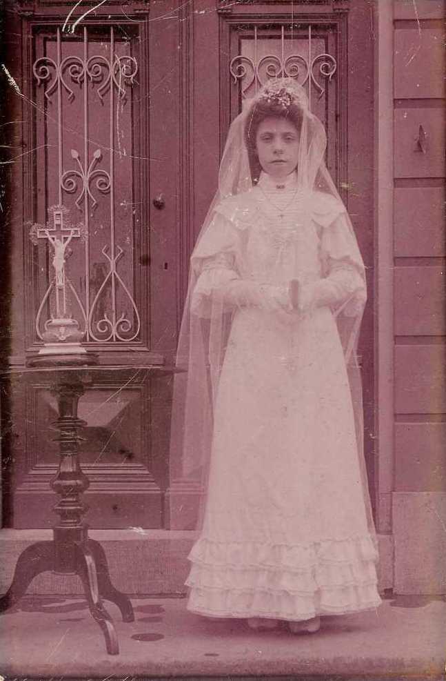 Klik voor foto in apart venster wijnanda_johanna_helsloot_1896_heilig_vormsel__ca1906_.jpg