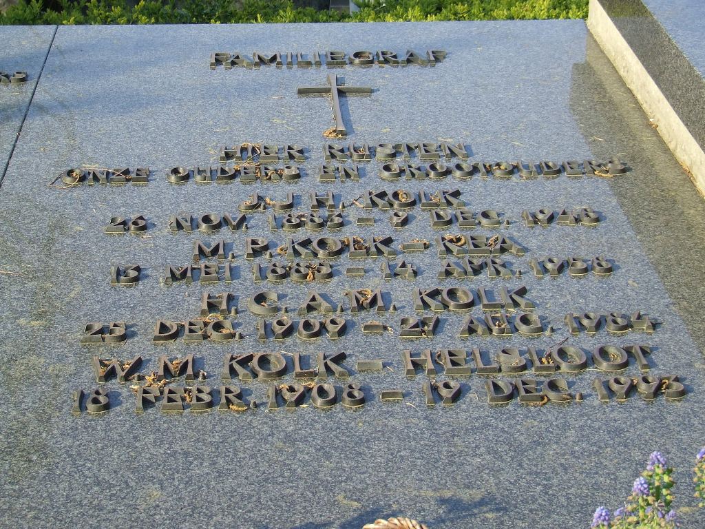 Wijnanda Maria Helsloot 1908 grafsteen